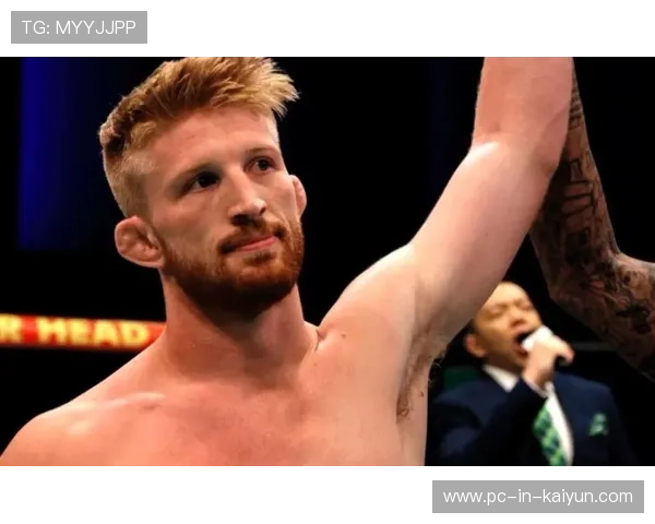 UFC摔跤技连续得分形成压制：如何在格斗赛场上无懈可击？