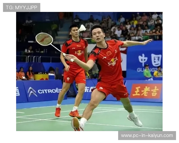 羽毛球飞身扑救滑出五米，书写你运动的传奇瞬间